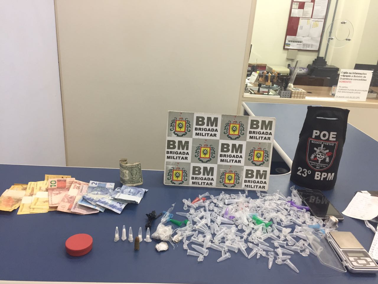 Material apreendido foi apresentado na delegacia