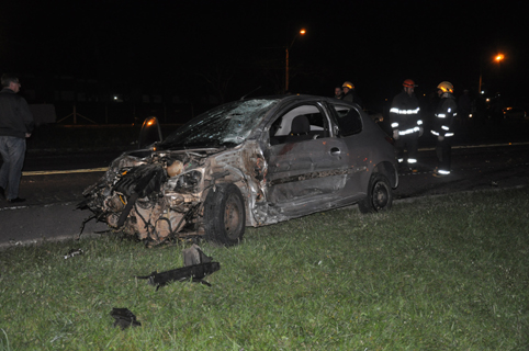Acidente envolveu três veículos e deixou uma vítima fatal