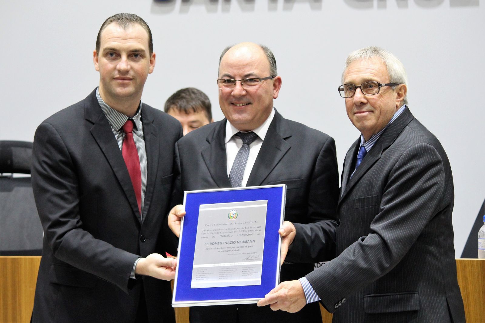 Romeu Neumann recebe a concessão do título de Cidadão Honorário de Santa Cruz do Sul