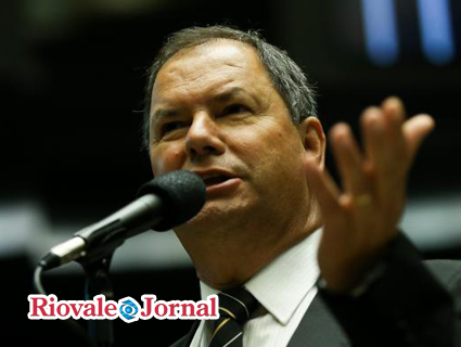 Deputado Alceu Moreira levou ˆ Comiss‹o de Constitui‹o e Justia (CCJ) parecer pela admissibilidade da Proposta de Emenda ˆ Constitui‹o (PEC) que altera as regras da aposentadoria
