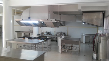 Cozinha foi modernizada para atender a grande demanda de pacientes, acompanhantes e funcionÃ¡rios do Hospital