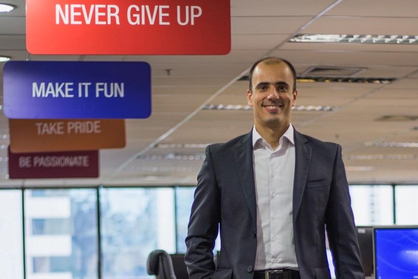 AlŽm de executivo, Ricardo Haag Ž palestrante e piloto de automobilismo