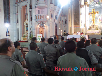 Em seguida, missa foi realizada na Catedral São João Batista