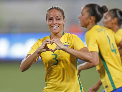 Mônica abriu o placar na vitória contra a China