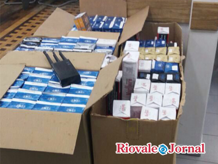 Carga apreendida e o aparelho bloqueador de GPS