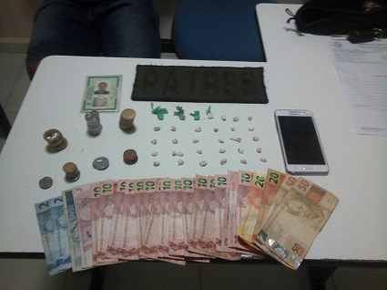 PATRES prendeu homem com cocaína e crack em Venâncio