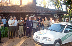 Rotary entrega nova viatura para BM