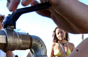 Vereador volta a apontar falhas no edital