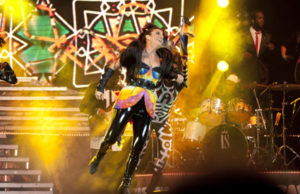 Ivete fez a festa e levantou poeira