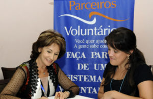Assemp assina convênio com ONG Parceiros Voluntários