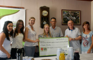 Hospital Ana Nery recebe cheque simbólico