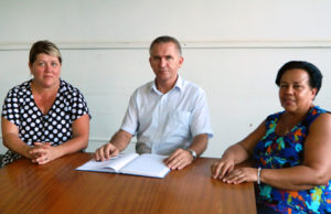 Trabalho voluntário em prol da educação