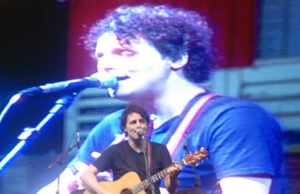 Músico santa-cruzense Killy Freitas abre show de Toquinho e Camerata no dia 17