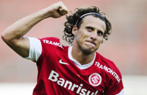 Libertadores: Com três de Damião, Inter aplica 5 x 0 no The Strongest