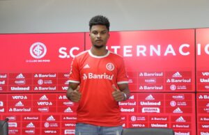 Inter apresenta zagueiro Lucas Ribeiro