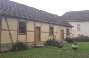 Santa-cruzense busca doações para museu colonial