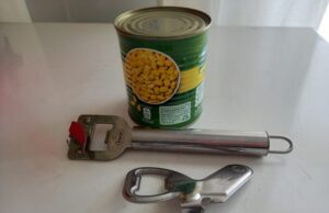 Saiba os desafios que pessoas canhotas enfrentam no dia a dia