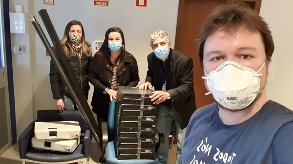 Escolas públicas recebem 44 computadores do Banco Social de Tecnologia