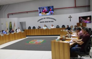 Câmara aprova 25 projetos na última sessão ordinária