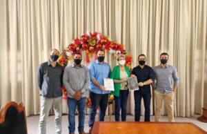 Frente Parlamentar pela Desburocratização realiza entrega do Caderno de Soluções