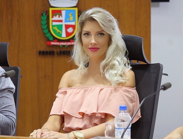 Vereadora Nicole Weber cria projeto Vereadores do Futuro