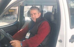 Atenção à saúde dos pacientes nas mãos de um motorista dedicado