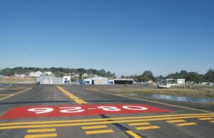 Rota aérea completa um ano