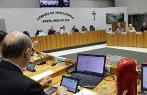 Câmara de Santa Cruz inicia nova fase com a votação eletrônica
