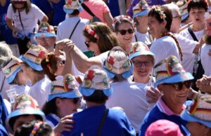 40ª Oktoberfest | Na quinta, animação fica por conta da Maturidade Ativa