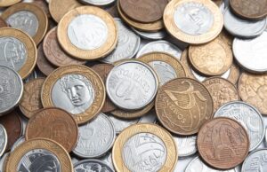 Economia | Mercado financeiro reduz previsão da inflação para 4,55%