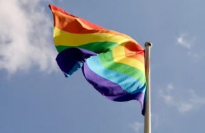 Diversidade | Governo proíbe uso de linguagem neutra em órgãos públicos