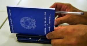 Economia | Governo confirma salário mínimo de R$ 1.621 em 2026