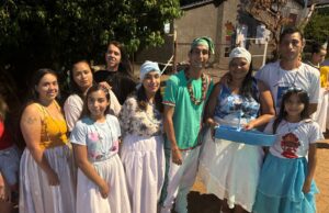 Religião | Festa de Iemanjá reúne fiéis em noite de fé e solidariedade