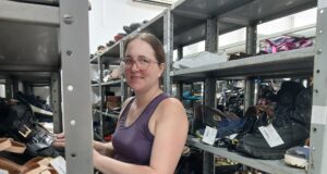 Mercado de trabalho | Mulheres transformam tradição da sapataria