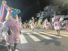 Santa Folia | Escolas de samba disputam título amanhã