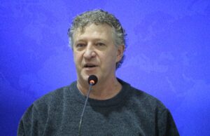 Legislativo | Alberto Heck propõe reforço na fiscalização de obras que bloqueiam calçadas