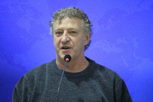 Legislativo | Alberto Heck propõe reforço na fiscalização de obras que bloqueiam calçadas