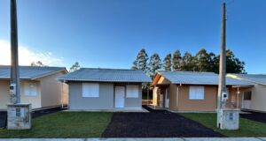 Habitação | Vera Cruz conclui entrega de casas a atingidos