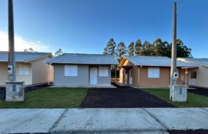 Habitação | Vera Cruz conclui entrega de casas a atingidos