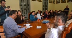 Dia Nacional da Pessoa Idosa | Prefeitura lança programa que concede benefício financeiro para ajudar famílias de baixa renda no cuidado de pessoas idosas