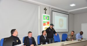 Segurança | Em reunião mensal, órgãos de segurança abordam poluição sonora e infrações de motociclistas no trânsito
