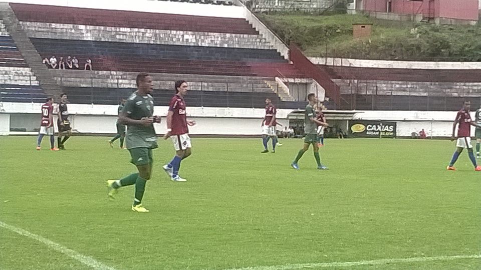 Periquito chegou a buscar o empate após sair perdendo, mas o placar ficou 3 x 2 para o Caxias