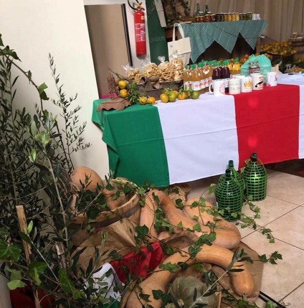 Bottega Della Nonna é uma das atrações da festa com produtos típicos italianos à venda