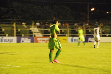 Atacante Paulinho Simionatto marcou o dele na vitória por 5 a 1