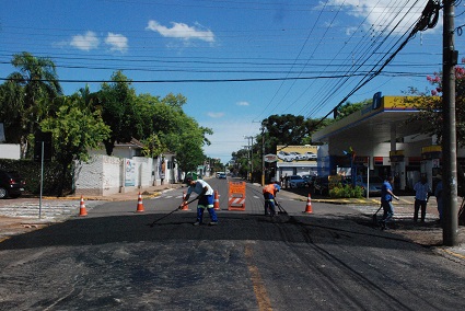 Com a instalação do dispositivo, cruzamento deve ser mais seguro para pedestres e condutores, principalmente nos períodos de maior fluxo de carros