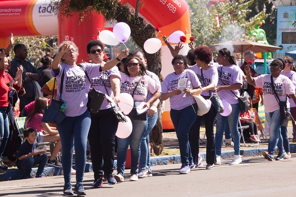 Entre as entidades participantes esteve representantes da Patrulha da Maria da Penha de Santa Cruz do Sul
