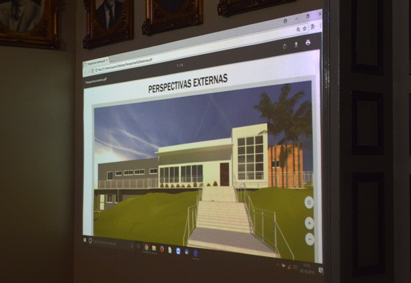 O restaurante panorâmico tem capacidade para aproximadamente 230 pessoas 