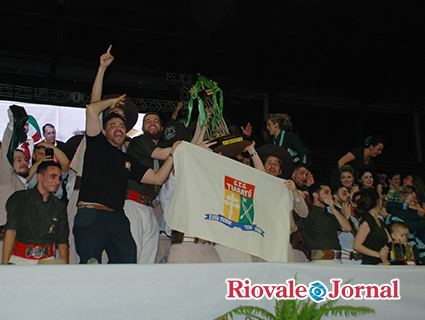 Grupo comemorou o tão esperado título de campeão