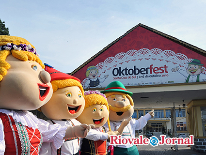 Família Fritz, símbolo da Oktoberfest, está esperando os visitantes até o dia 16 de outubro