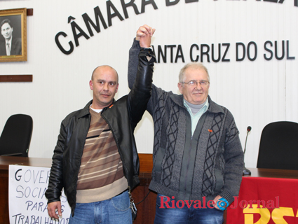 Candidato a prefeito Afonso Schwengber, ˆ direita na foto, ter‡ como vice o sindicalista Alexandre Haas
